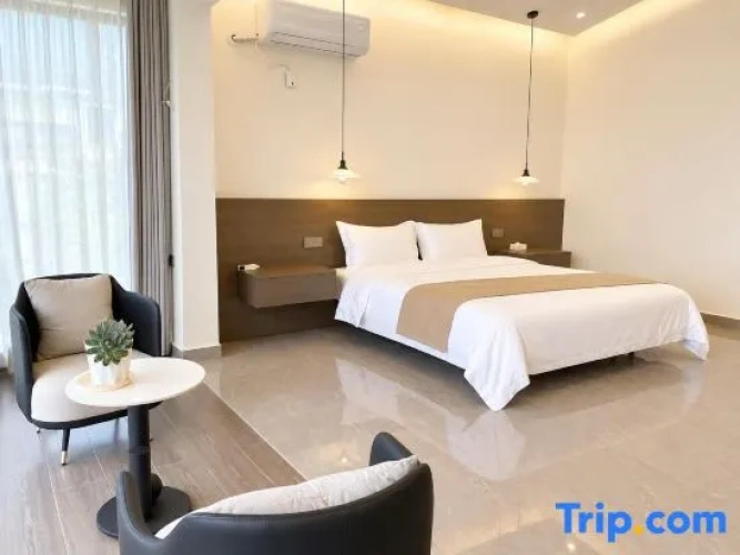 4 Bedrooms Villa