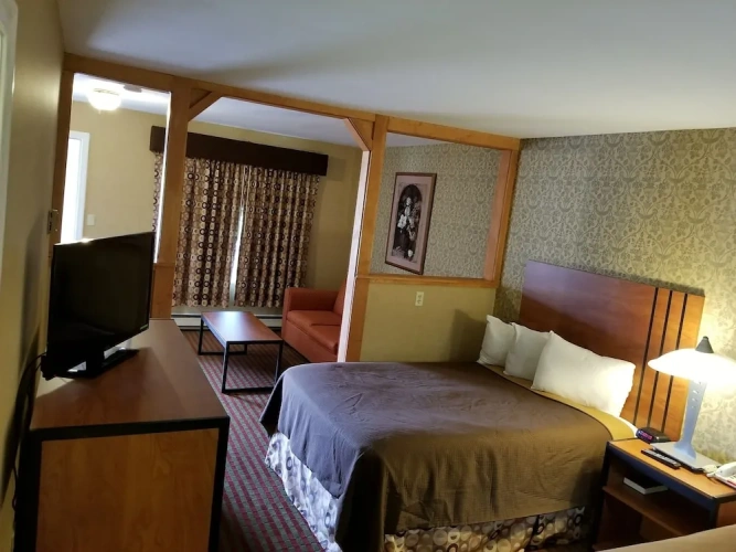 Quadruple Suite