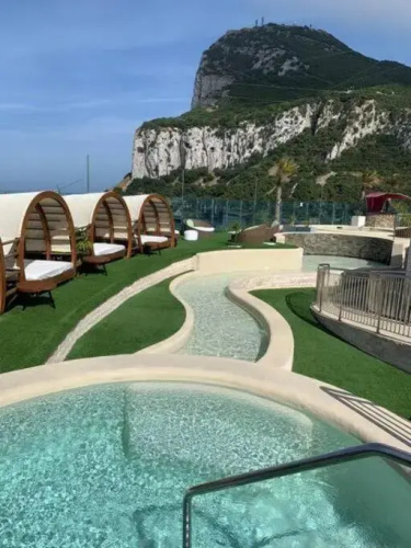 5 star Luxurious Ocean Spa Plaza