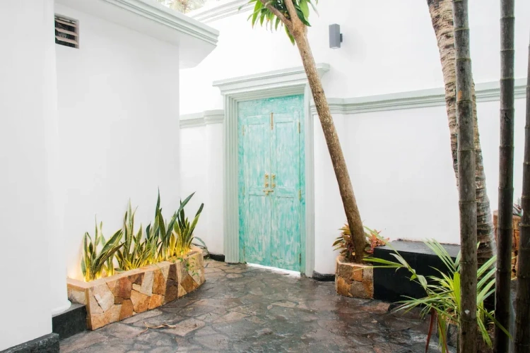 Standard Villa