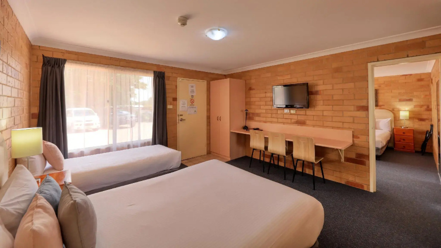North Parkes Motel