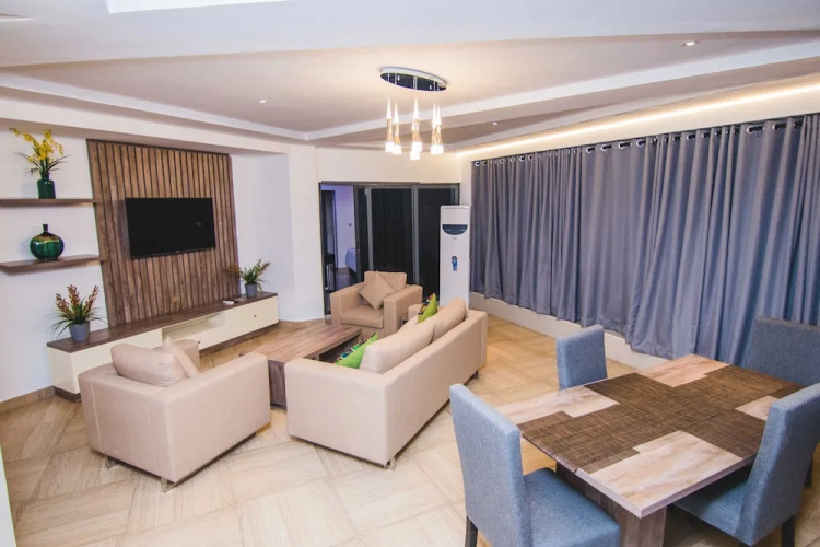 Bon Hotel Platinum