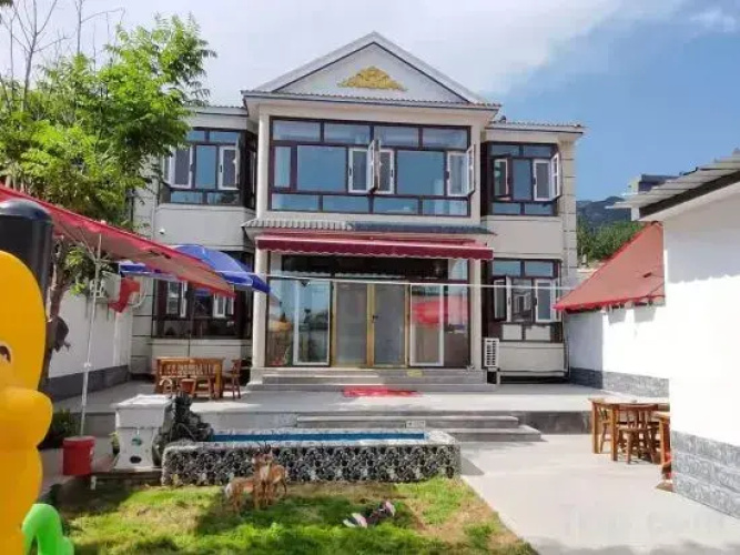 Beijing Sunrise Mountain House B&B