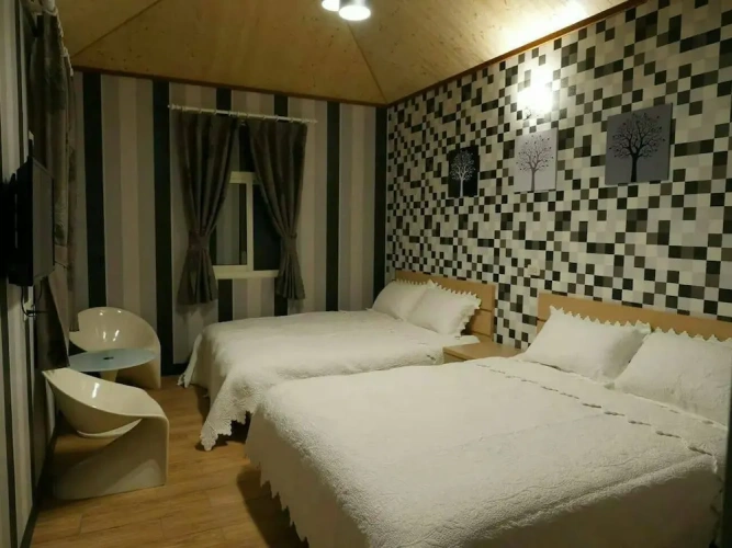 Deluxe Quadruple room
