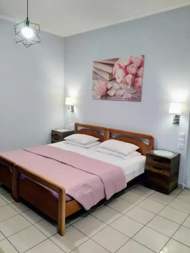 spiros maria studios