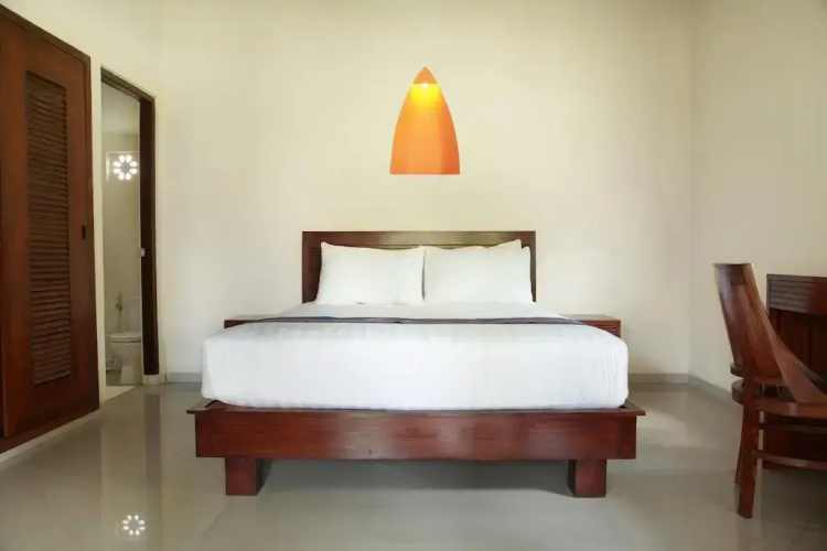 Puri Rinjani Bungalows