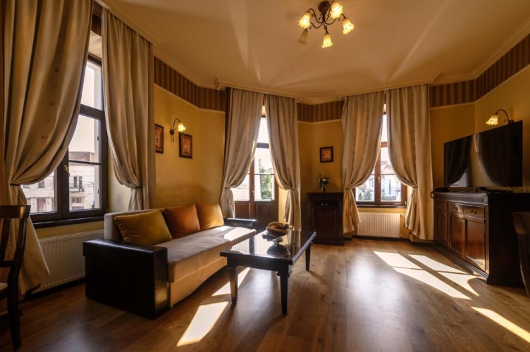 1 Bedroom Deluxe Apartment