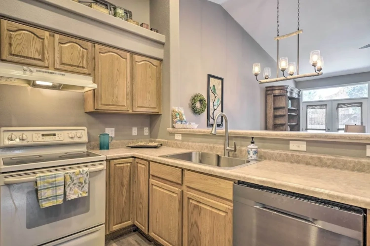 2 Bedrooms Apartment