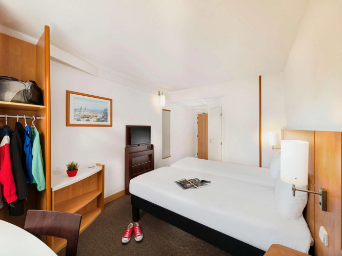Hotel Ibis Praha Mala Strana photo 8