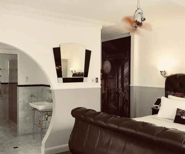 Studio Guest Suites