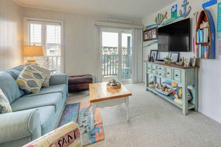 2 Bedrooms Apartment