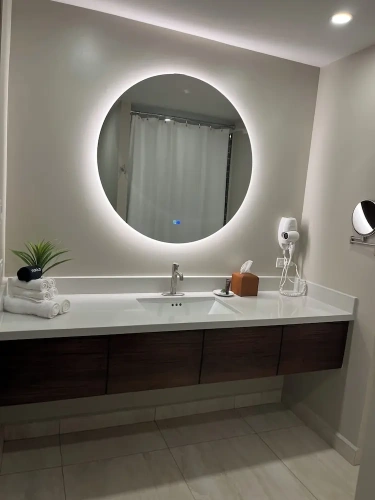 2 Bedrooms Deluxe Suite with pool view
