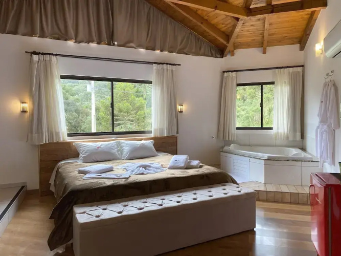 Hibisco Home Hotel