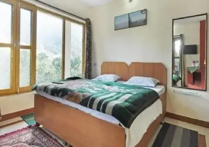Janardan Resort Munsiyari