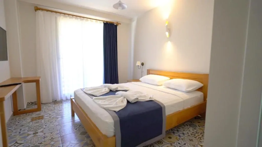 Standard Triple room with balcony