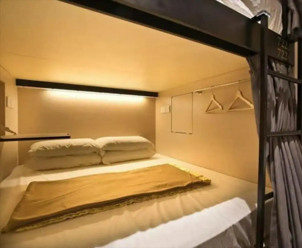 7 Wonders Hostel
