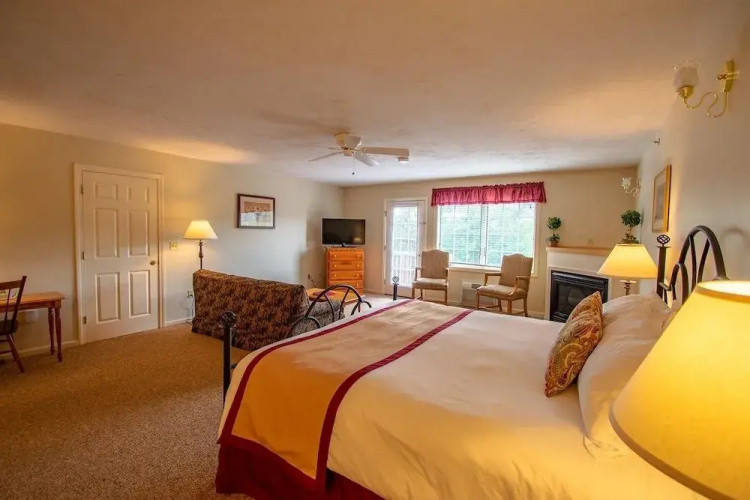 Eastern Slope Inn Resort