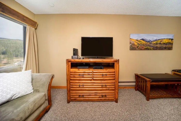Snowblaze Condos Building E Unit 310 by Stay Winter Park