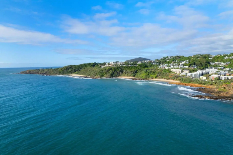 Unit 2 Point Break Apartments, 1-3 Point Arkwright, Linen Incl