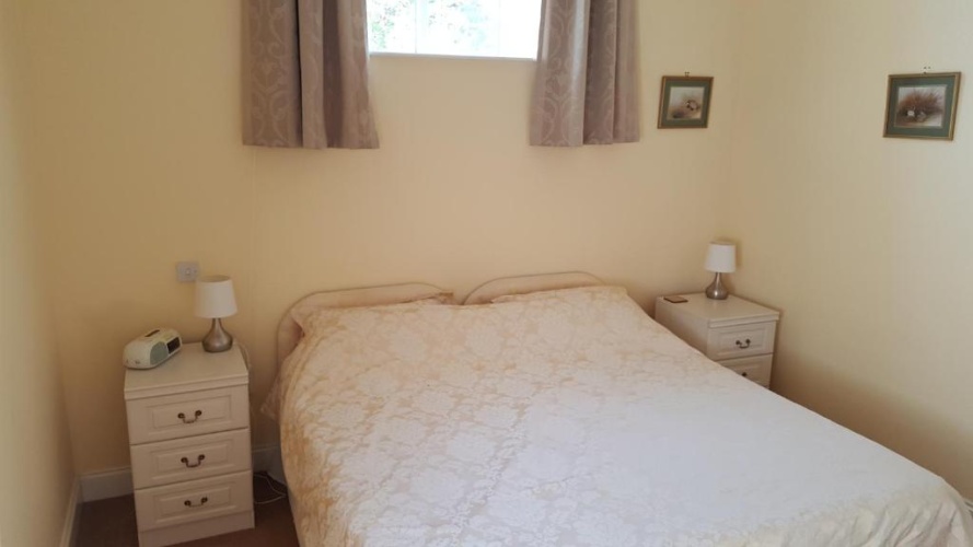 2 Bedrooms Chalet