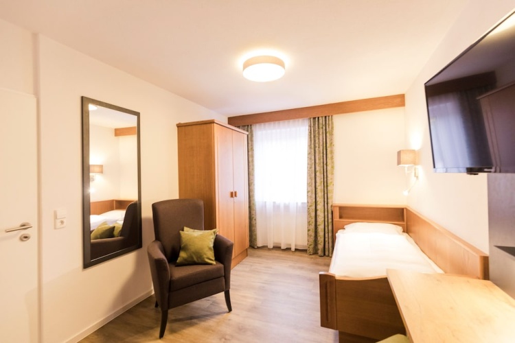 Classic Single room