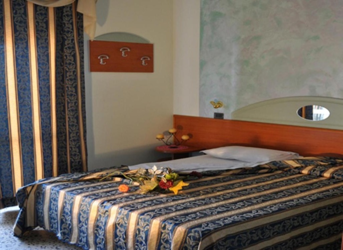 Standard Triple room with balcony