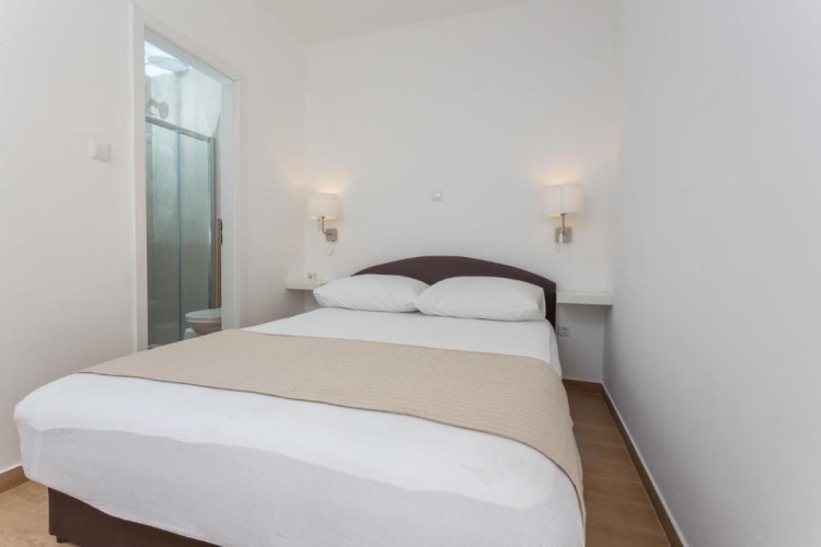 Standard Double room with garden view