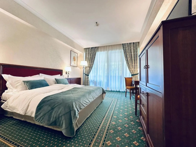Lux Garden Hotel