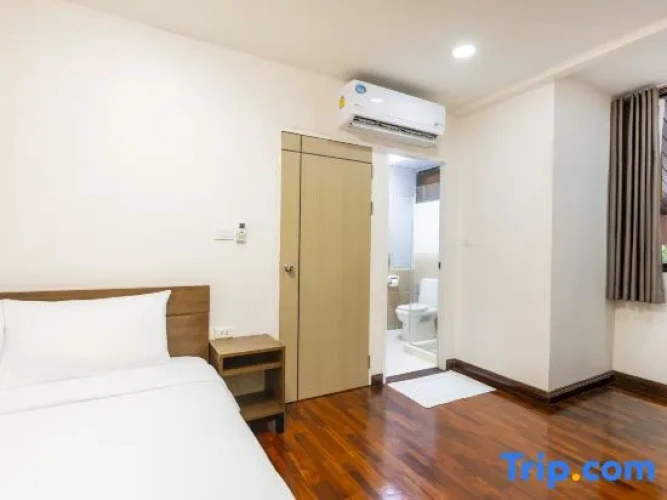 2 Bedrooms Quadruple Cottage