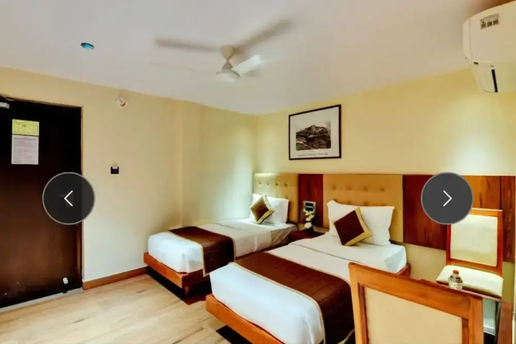 Ahom Comfort