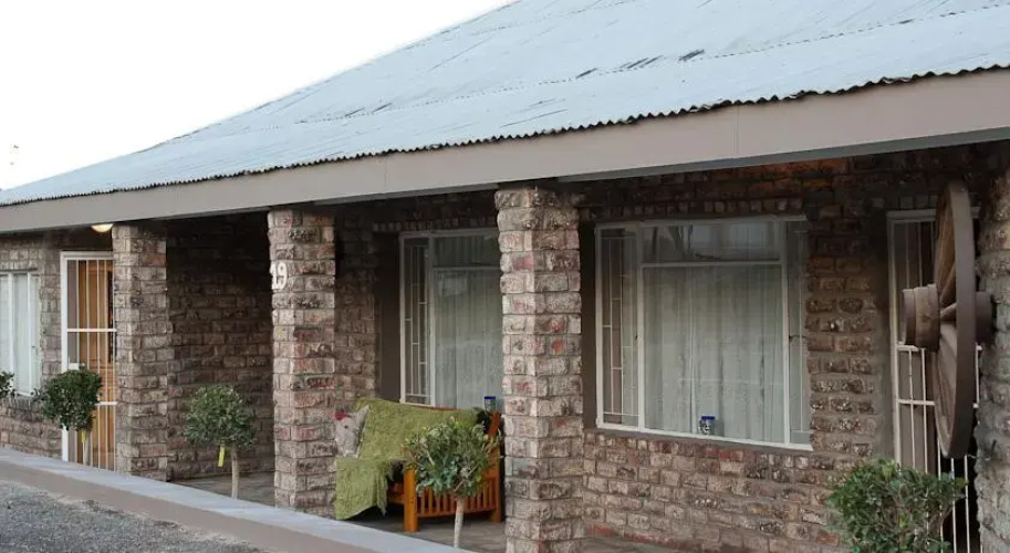 Oudtshoorn Overnight