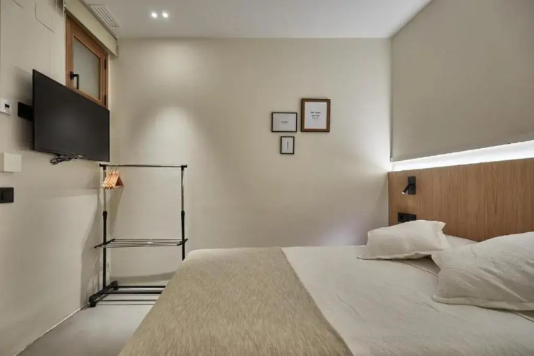 Ella Hostel Ramblas