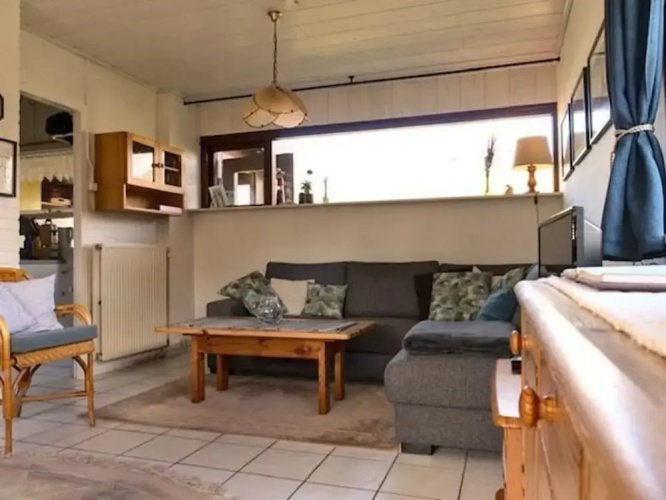 Quiet Holiday Home Near Beach