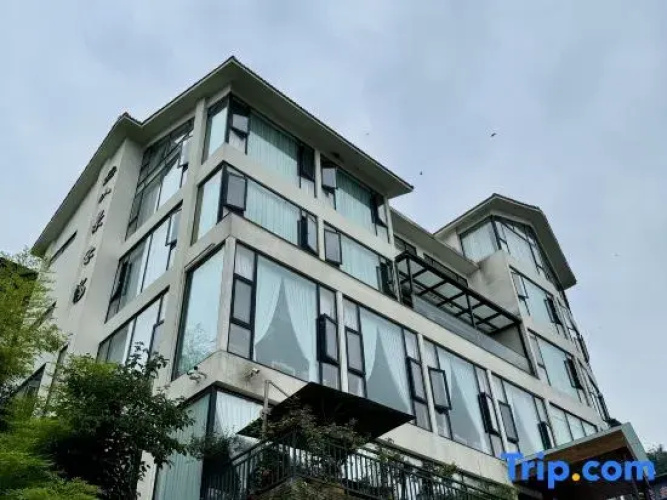 Bifengxia Mountain View Cloud Sea Homestay