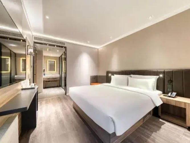 HanTing Hotel (Tongxiang Chongfu)