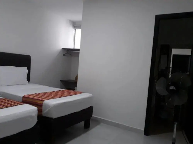 Hotel 9/25