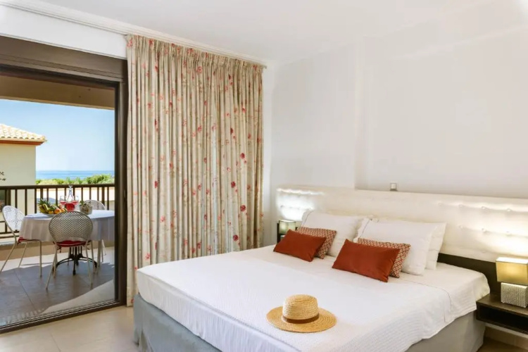 3 Aktes Resort