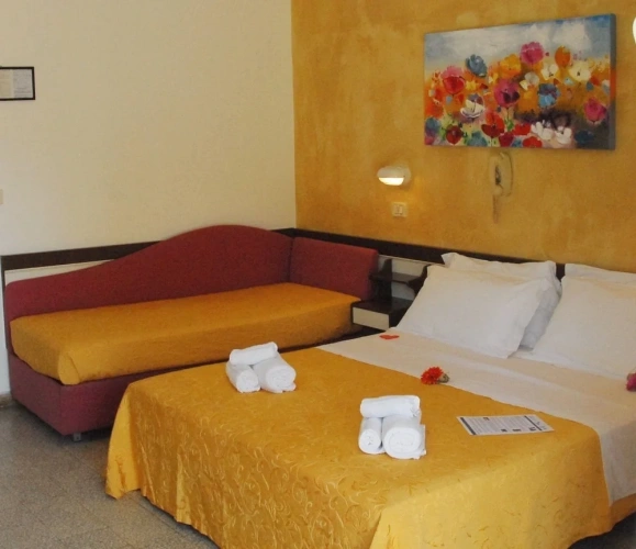 Classic Quadruple room
