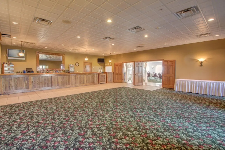 Deer Valley Lodge & Golf
