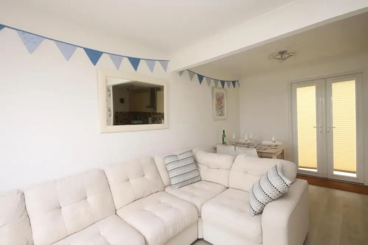 20F Medmerry Park 2 Bedroom Chalet