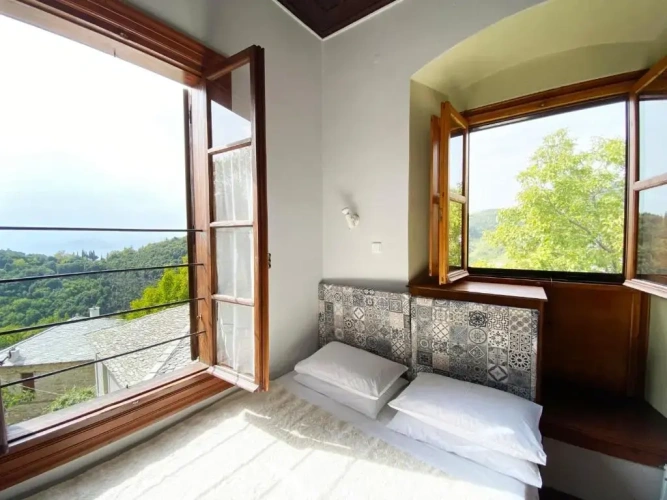6 Bedrooms Cottage