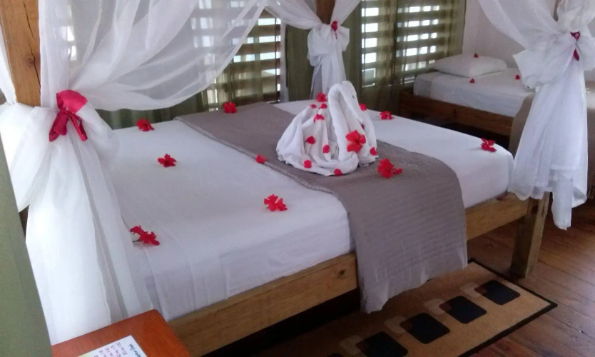 Las Palmas Beach Hotel