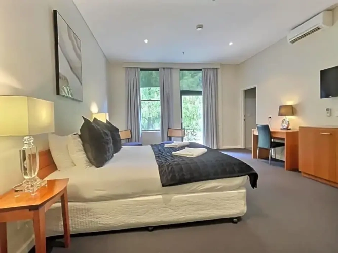 Double Suite