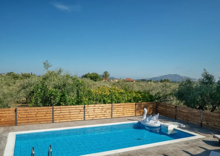 4 Bedrooms Superior Villa with pool view