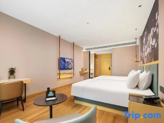 Deluxe Twin room with city view