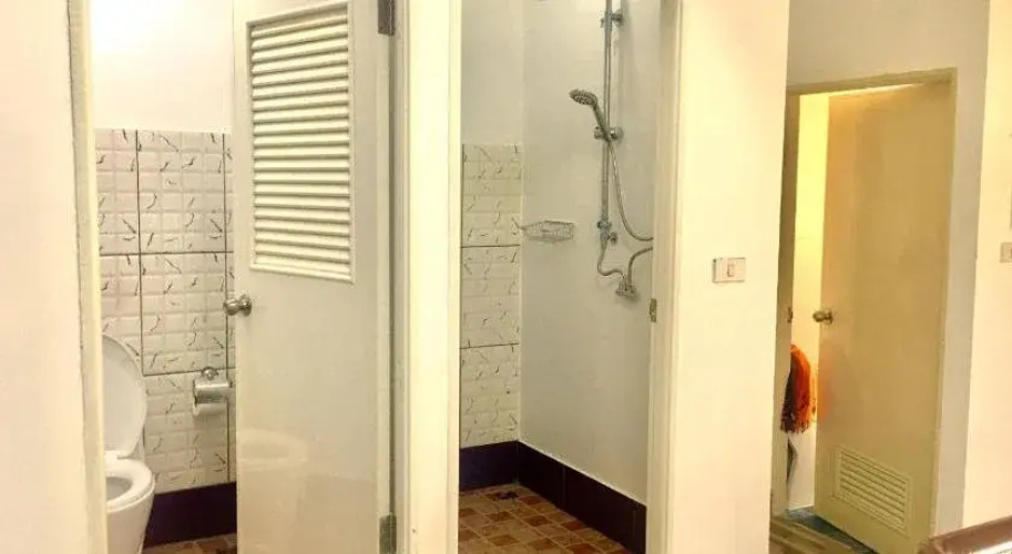 Arisa Hostel