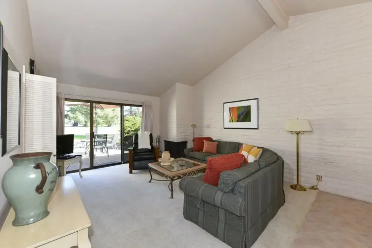16 Fairways 2 Bedroom Condo by RedAwning