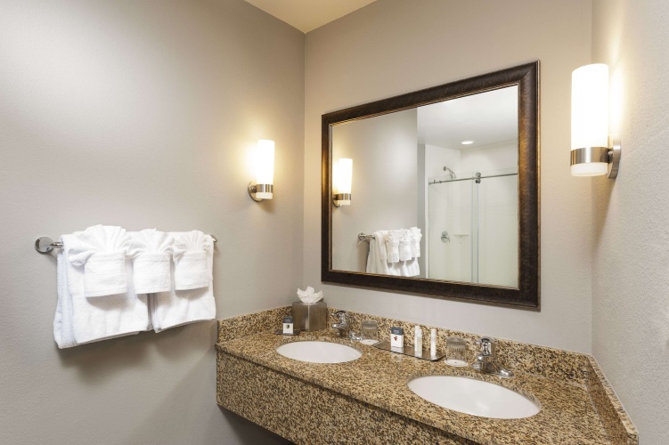 DoubleTree by Hilton Hotel West Palm Beach Airport photo 17
