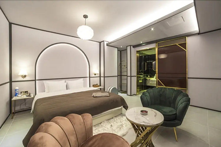 Busan Den Basta Hotel BIFC
