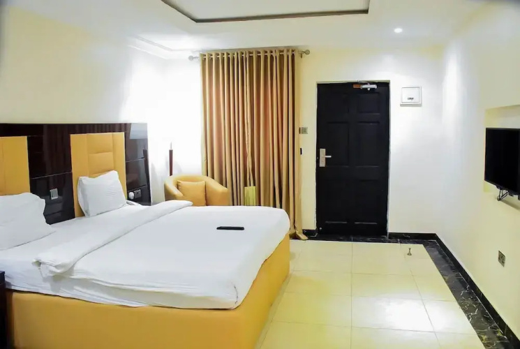 Yewa Frontier Hotel